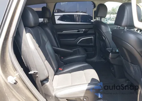 2022 Kia Telluride S z USA, uszkodzony, nr VIN 5XYP64HC0NG248009